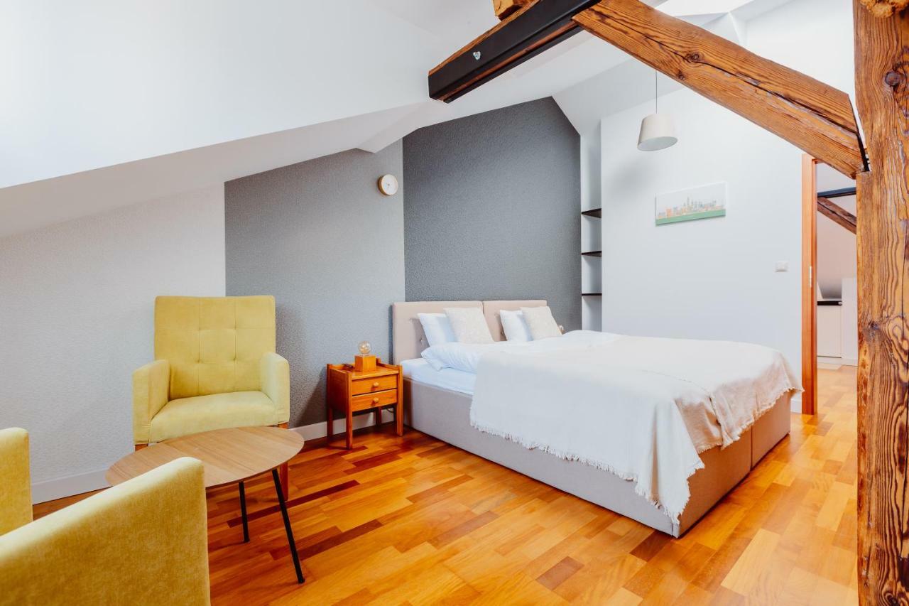 Atticus Apartments Cracóvia Exterior foto